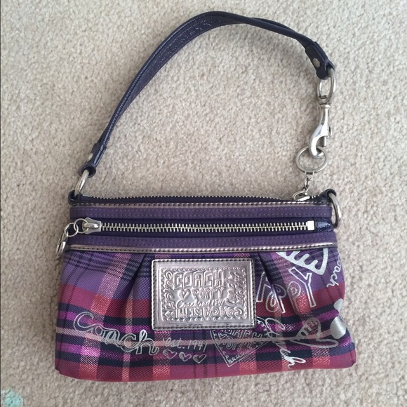 Coach poppy wristlet