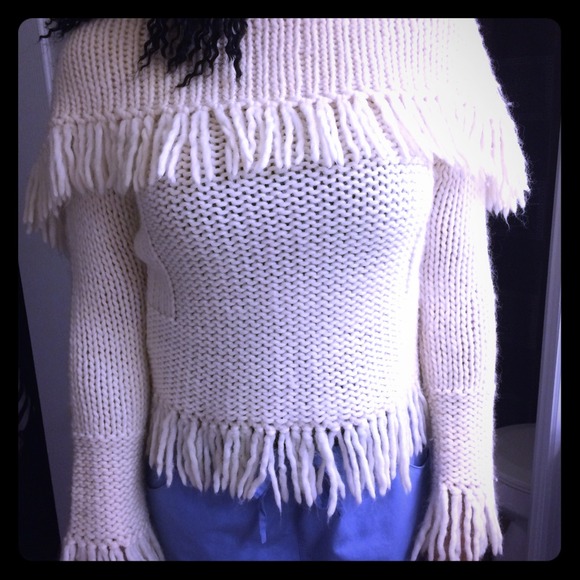 Gorgeous cream colored 100% wool sweater