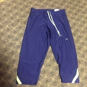 Purple Nike crop leggings