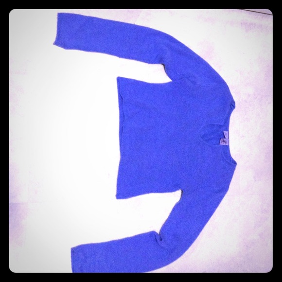 Sweater - Picture 1 of 1
