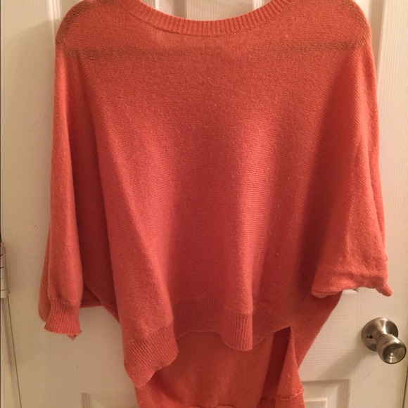 BCBG coral hi/lo sweater top