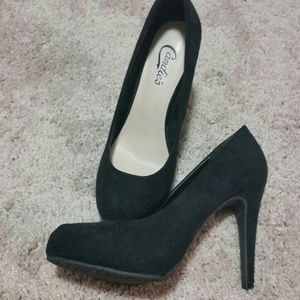HOTTT black pumps