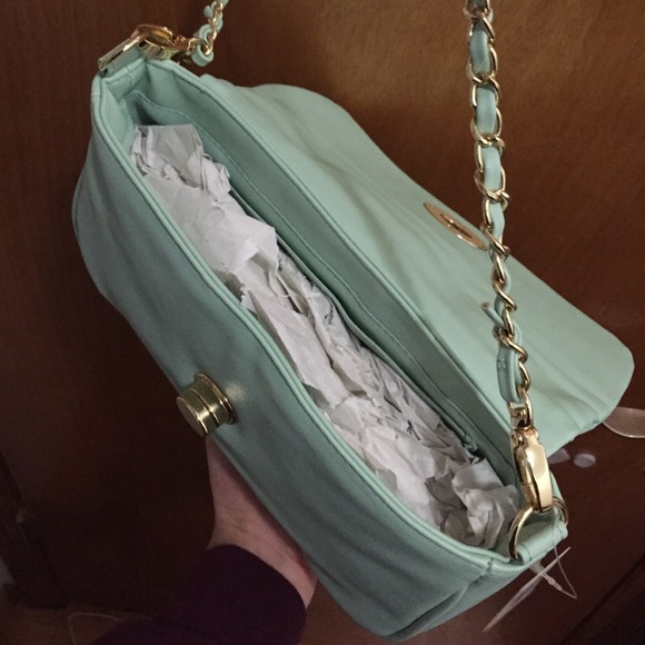 Handbag - Picture 3 of 4