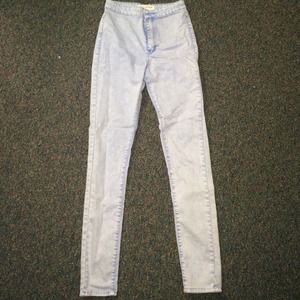Bullhead high waisted light blue jeans size 3