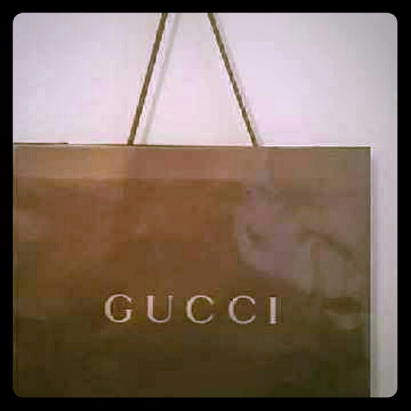 Gucci shopping bags (multiple)