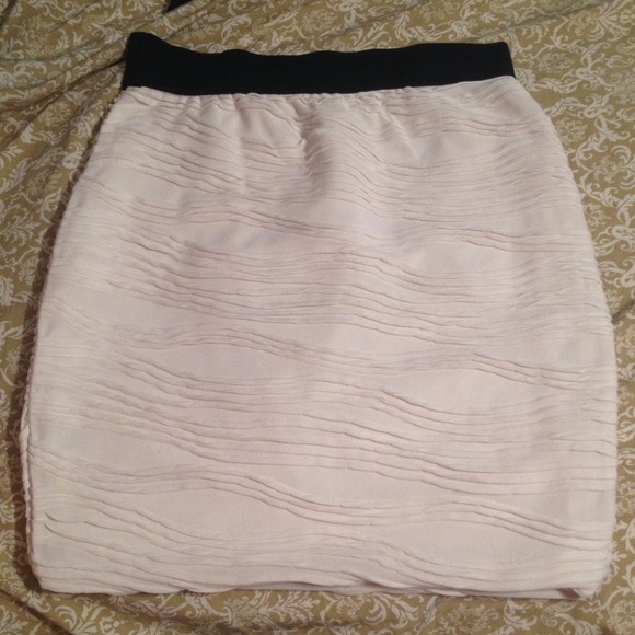Textured Body Con Skirt