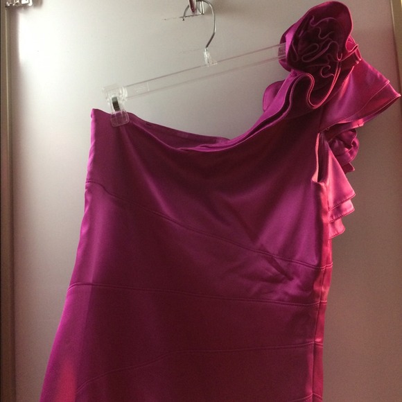 Sold in bundle. Pink one shoulder cocktail dress - Picture 3 of 4