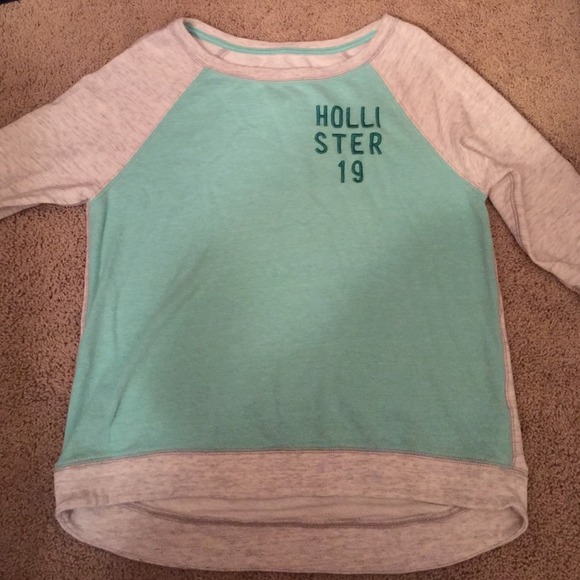 Holister sweatshirt
