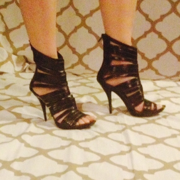 SOLD!!!!   SOLD!!! - Picture 3 of 4