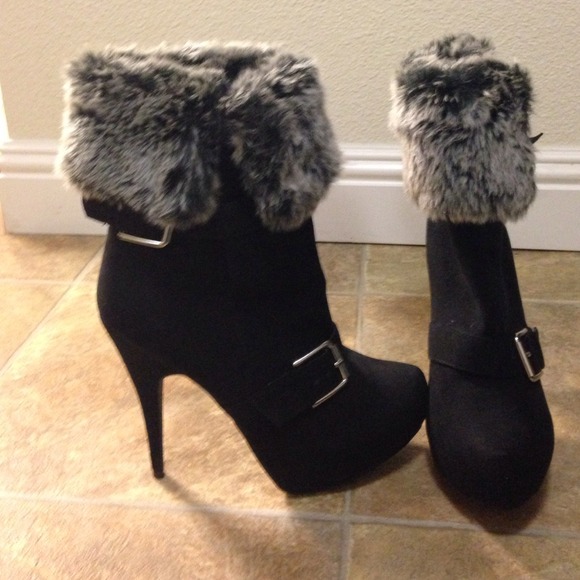 Fur topped heels - Picture 1 of 3