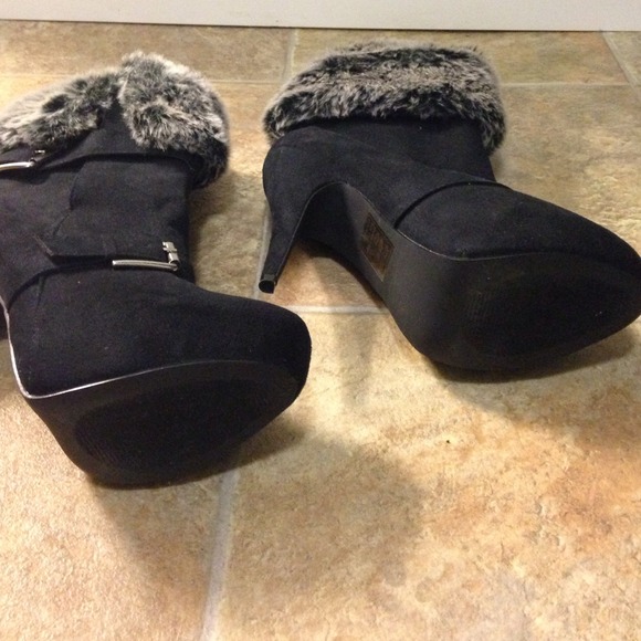Fur topped heels - Picture 3 of 3