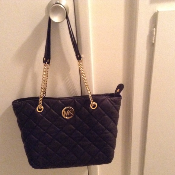 RESERVED💃Michael Kors Black Quilted Leather Tote