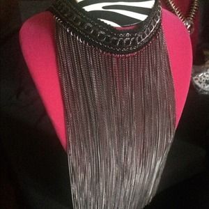 Fringe bib