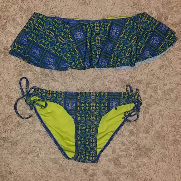 Swimsuit from Forever21 - Picture 1 of 2