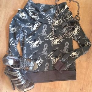 ❌SOLD❌ Grey rock sweater