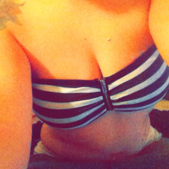 Black and White w/ Zipper bando.
