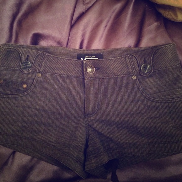 Like new vans short shorts - Picture 1 of 3