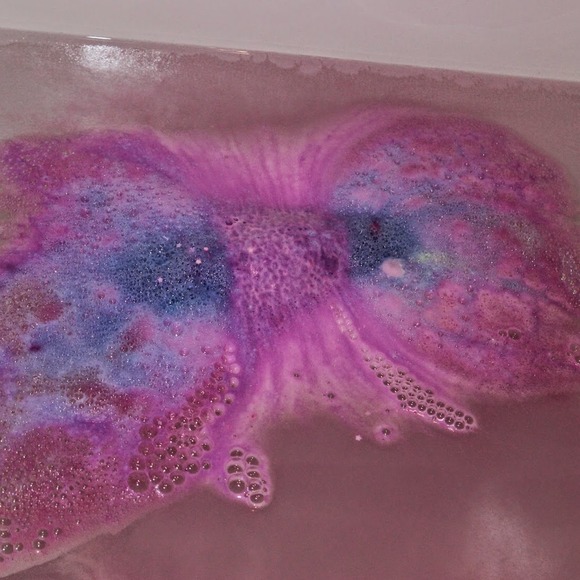 Other - handmade amazing bath bombs pt 2