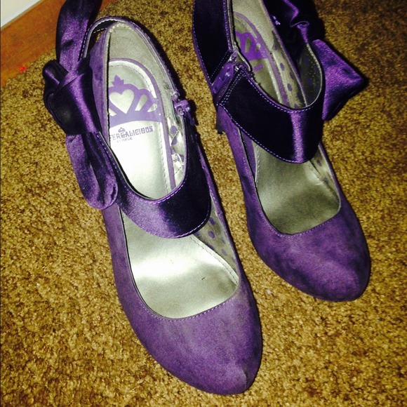 Purple fergalicious pumps