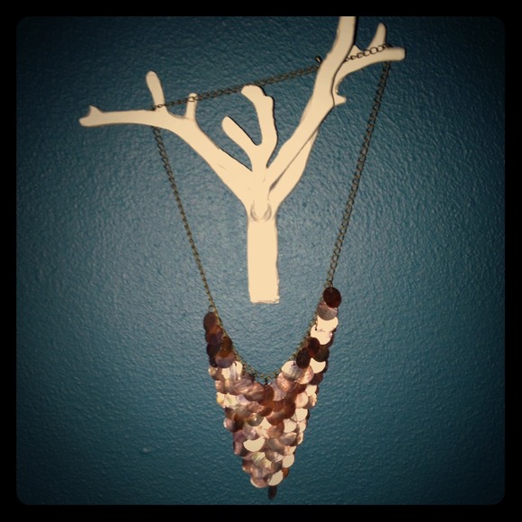 shell necklace