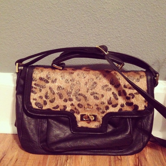 Obey bag🌻