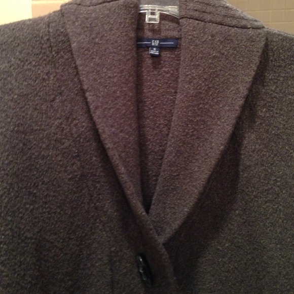 Gap chunky one button sweater in charcoal grey - Picture 2 of 3