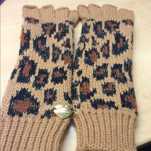Betsey Johnson fingerless/texting gloves like new