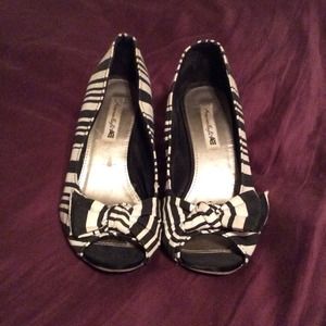 Black and White Striped Wedges