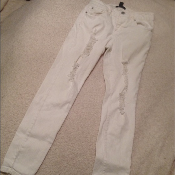 White Ripped Skiny Jeans