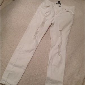 White Ripped Skiny Jeans