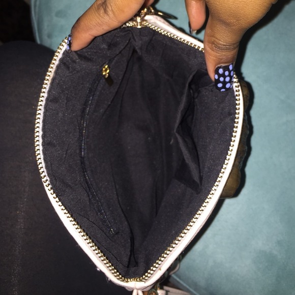 Purse - Picture 4 of 4