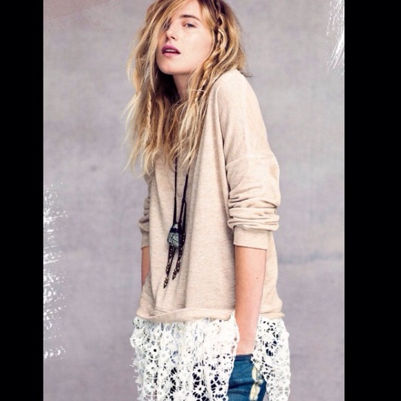 Free people lace bottom sweater ❤️