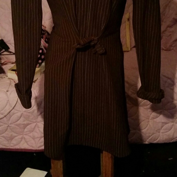 PIN STRIPPED - Picture 4 of 4