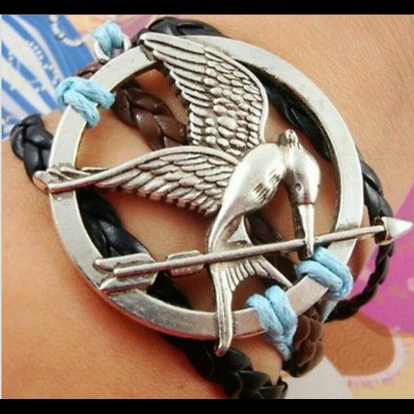 Infinity bracelet blue and black anchor charm