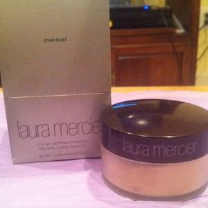 laura mercier loose settling powder