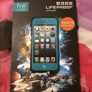 IPhone 5/5s life proof case