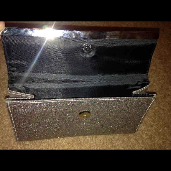 Wallet - Picture 2 of 3