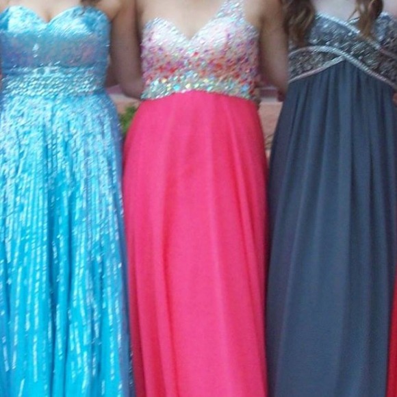 I am selling this gorgeous prom dress by Blush!