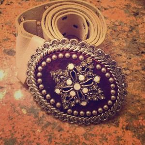 Leatherock belt worn once