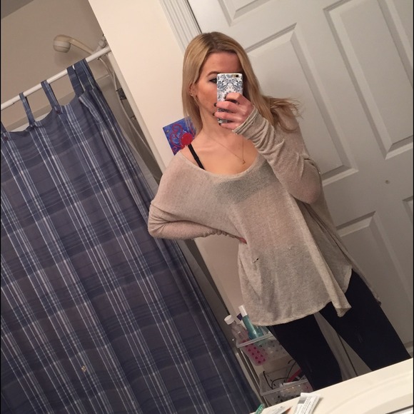 Brandy Melville knit sweater - Picture 3 of 4