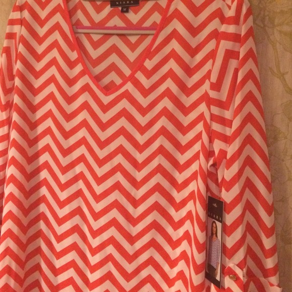 SOLD in bundle - Chevron Coral Blouse - Picture 2 of 4