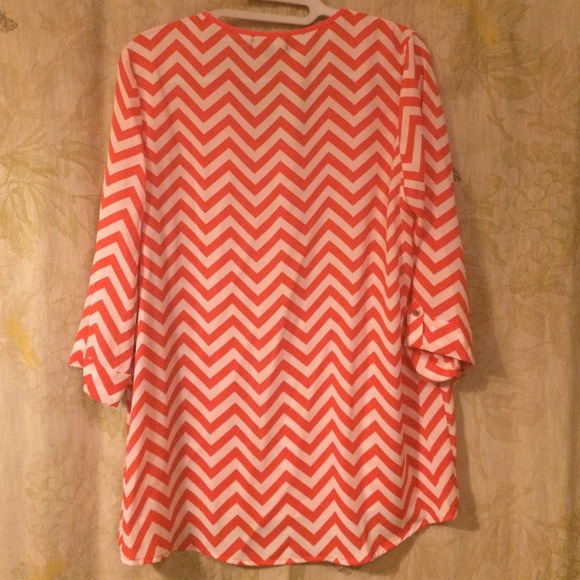 SOLD in bundle - Chevron Coral Blouse - Picture 3 of 4