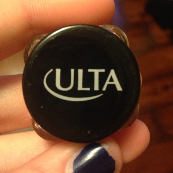 Gold shimmer Ulta eyeshadow