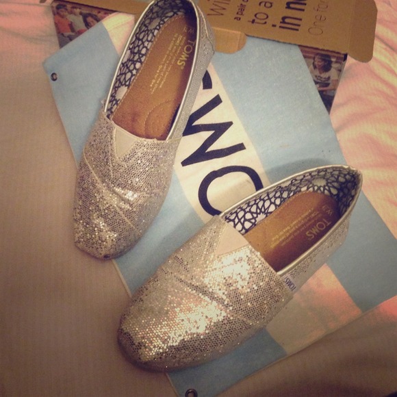 Silver TOMS