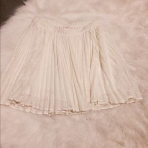 Urban Outfitters Pleated skirt.