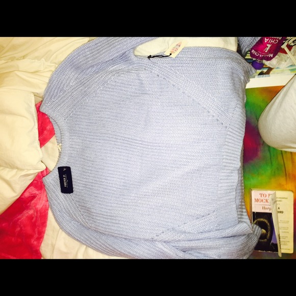 💎💎💎BNWT BLUE SWEATER💎💎💎💙🌀