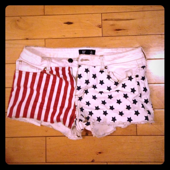 Forever 21 Hard to Find American Flag Shorts - Picture 1 of 2