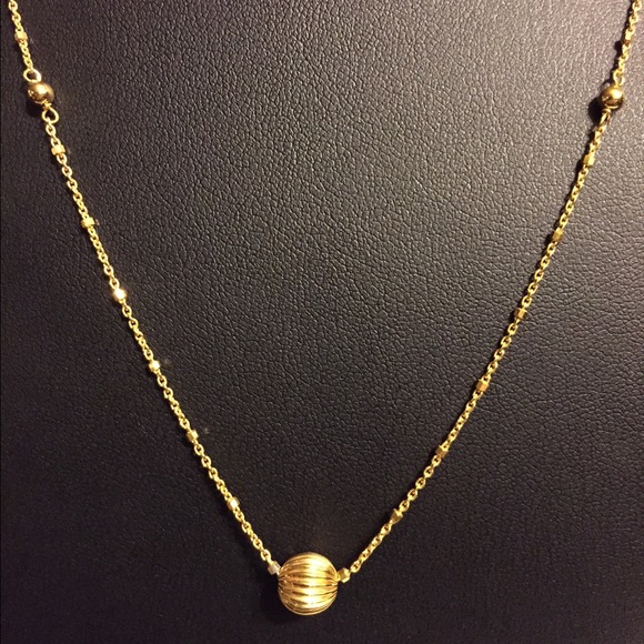 Handmade Necklace - Picture 1 of 2