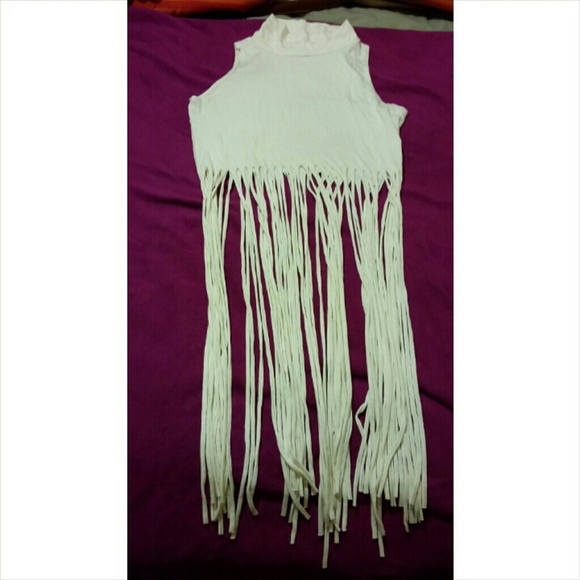 Tops - 🔴SOLD Crop Top with Fringes