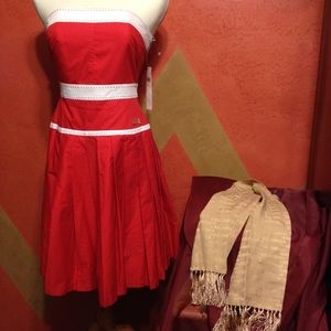 Nwt Shani red strapless pleated dress